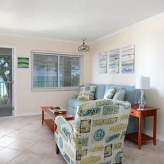 Enjoy beautiful sunsets Beachfront Villa