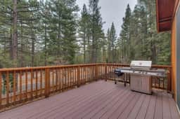 Lukins Lodge by the Lake | Hot Tub - Image 3