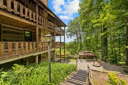 Logs of Luxury Cabin - Golfers Dream - Image 5