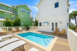 Crystal Oasis | Beach Chair Setup & EV Charger - Image 2