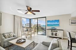 Mainsail Breeze with Heated Pool and Private Beach - Image 4