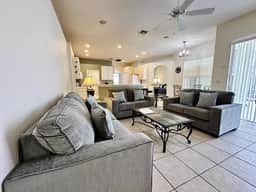 4 Bed Pool Home on Golf Community - Image 4