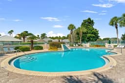 Blanc Bao with Pool and Pickleball - Image 2