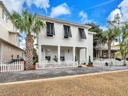 Sea-N-Double with Private Pool and Carriage House - Image 4