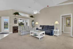 Living the Dream - Gulf Access - Pet Friendly - Image 4