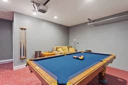 South-Facing Pool & Spa in Quiet Gated Community - Image 4
