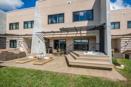 Luxury 3BR Townhouse Near Disney – Magic Village - Image 5