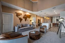 Elegant Orlando Getaway Close to Disney - Image 2