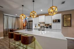 Elegant Luxury Townhouse Near Disney Parks - Image 2