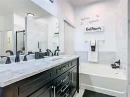 South Facing Pool & Spa in Hampton Lakes - Image 3
