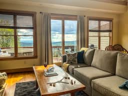 3BR Mountain Retreat with Hot Tub Near Slopes - Image 4