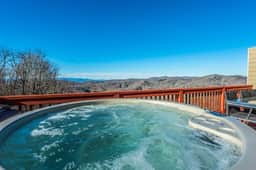 3BR Mountain Retreat with Hot Tub Near Slopes - Image 3