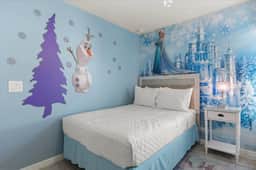 10 BED | 8 BATH Villa Gamesroom & POOL 3621Lily - Image 3