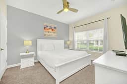 EV_4927 - Beautiful Storey Lake - Image 3