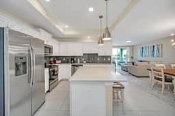 EV_208 - The Storey Condo - Image 4