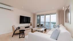 Amethyst Suite - Image 3