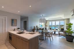 Citrine 2 Bedroom Luxury Suite w Resort Amenities - Image 2