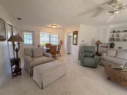 Sea Spray Private Beach Cottage - Image 5