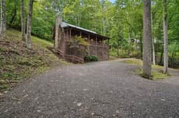Wolf Laurel Cabin with Hot Tub Near Skiing - Image 3