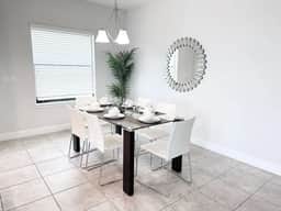 4BR Balmoral Home with Pool & Lake Views - Image 2