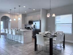 4BR Balmoral Home with Pool & Lake Views - Image 3