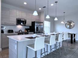 4BR Balmoral Home with Pool & Lake Views - Image 4
