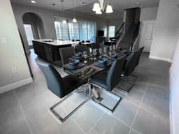 6BR Balmoral Home with Private Pool - Image 5