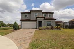 6BR Balmoral Home with Private Heated Pool - Image 2