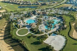 4BR ChampionsGate Townhome with Heated Pool - Image 2