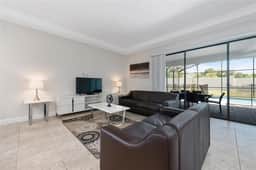 4BR Balmoral Home with Private Pool & Views - Image 3
