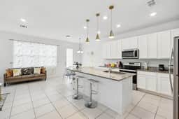3BR Festival Townhome Near Orlando Attractions - Image 5