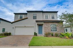 4BR Balmoral Home with Pool & Lake Views - Image 5