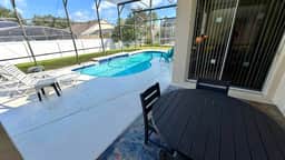 Recently upgraded home with pool, near golf! - Image 4