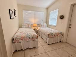 Sand Dollar Beach Side Villa - Image 5