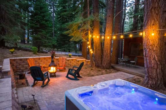 Shady Pines Cabin w/ Hot Tub & Forest Views - Image 1