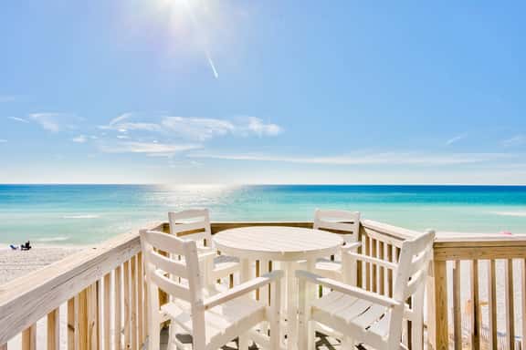 Waterside Dreams with Private Beach - Image 1