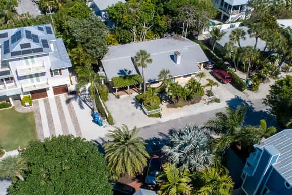 Palm Haven Beach Side Villa - Image 1