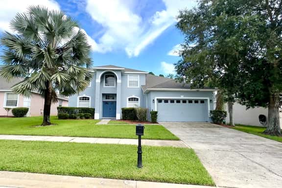 6 Bed Pool Home on Golf Community (208) - Image 1