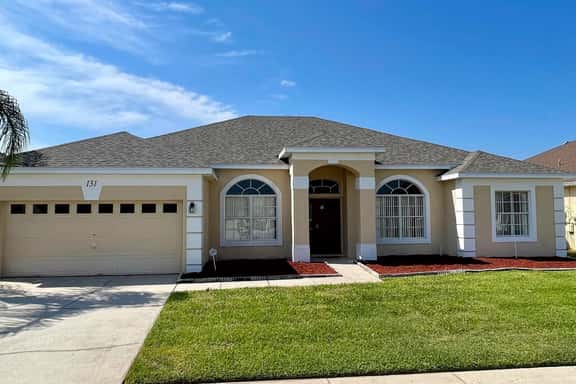 5 Bed Pool Home in Golf Community 131 - Image 1