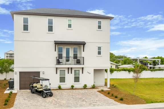 Grand Charm Chateau with LSV and Heated Pool - Image 1