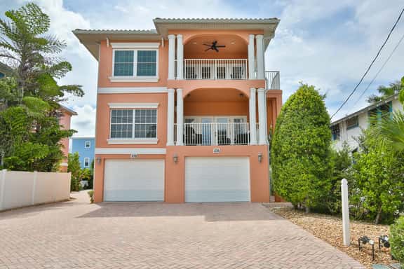 Hibiscus Hideaway B - Top Floor Unit - Image 1