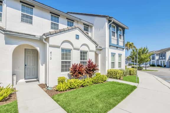 4 Bed Pool Home on Resort Community Near Disney! - Image 1