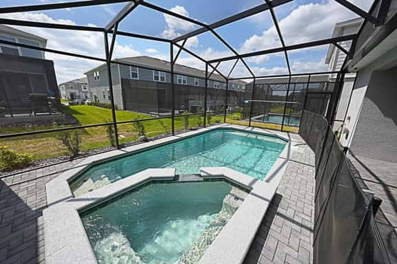 New beautiful 5 BEDS~Private Pool - Image 1