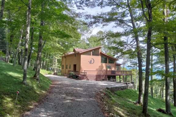 Wolf Moon Retreat/68 Unakite - Image 1
