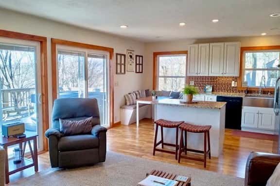 Little Fox Cabin/920 McKinney Gap - Image 1