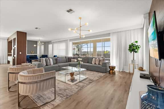 Large Luxury Villa | Sleeps 24 | Pool & Game Room - Image 1