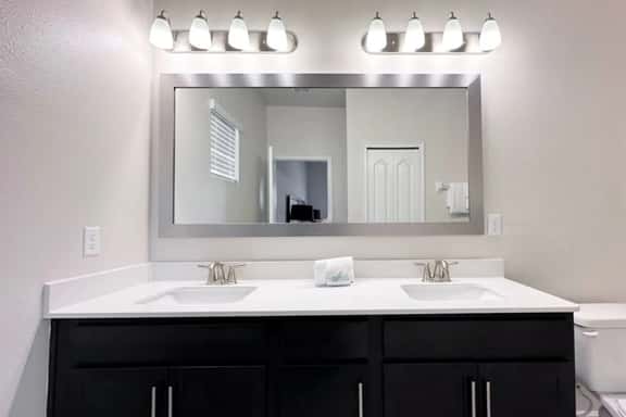 6BR Balmoral Home with Private Pool - Image 1