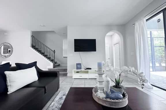 3BR Pool Home with En-Suites & Loft - Image 1