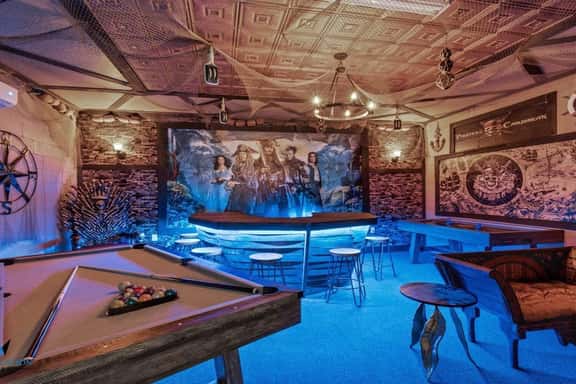 7BR Windsor Island Home with Resort Amenities - Image 1