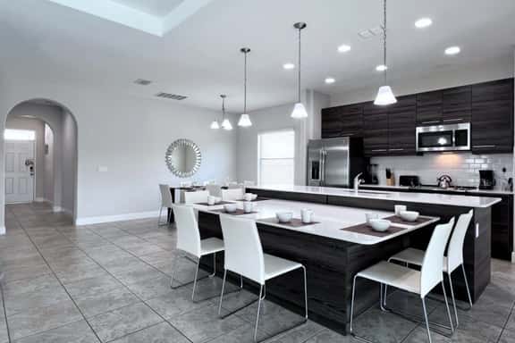 5BR Balmoral Home with Private Pool - Image 1
